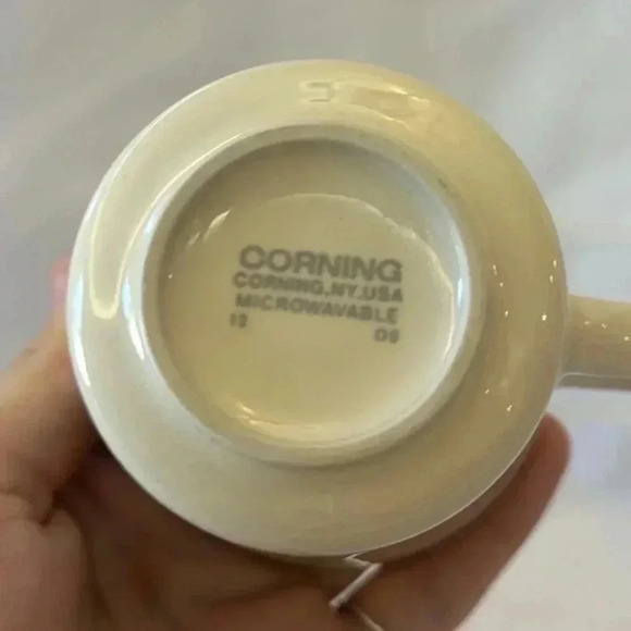 Corelle Southwest Heritage Creamer and Mug Set - Picture 4 of 4